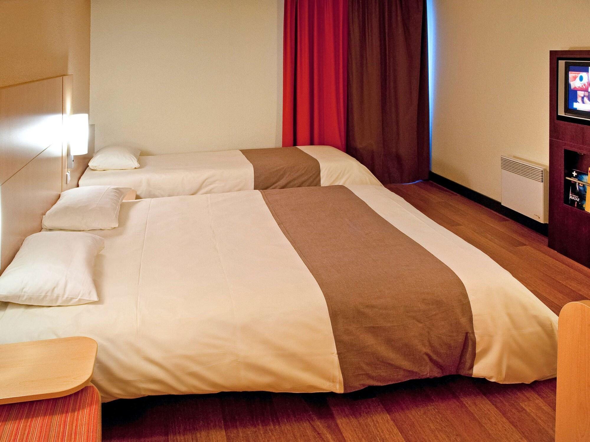 Ibis Rennes Beaulieu Hotel Cesson-Sevigne Exterior photo