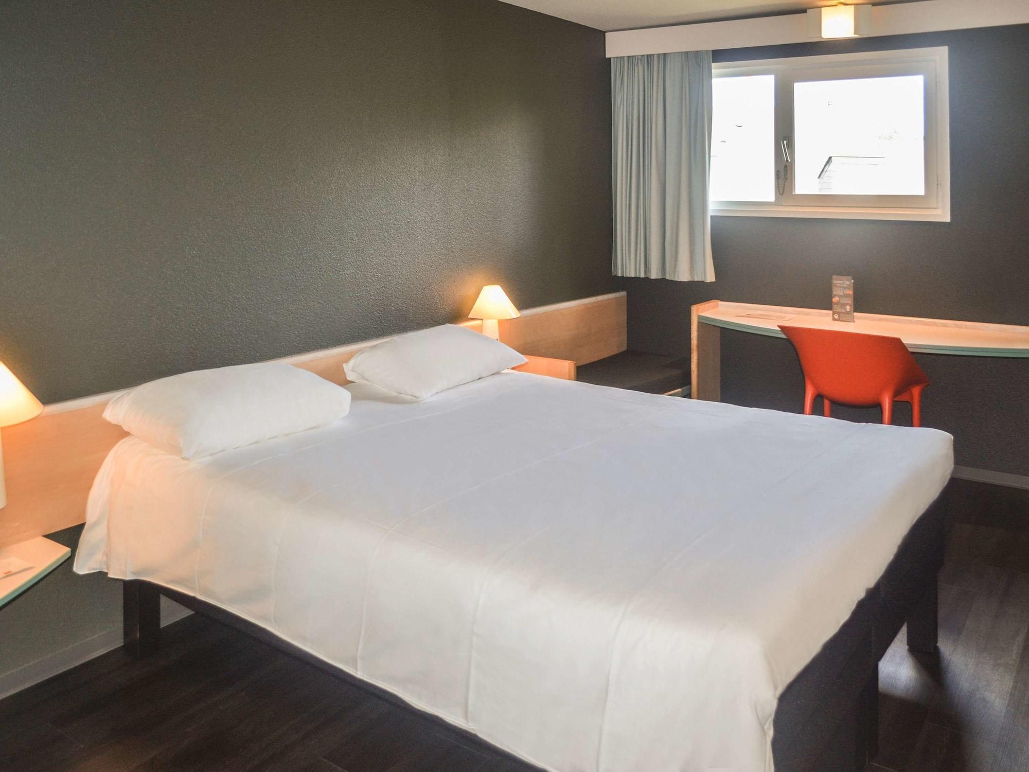 Ibis Rennes Beaulieu Hotel Cesson-Sevigne Exterior photo