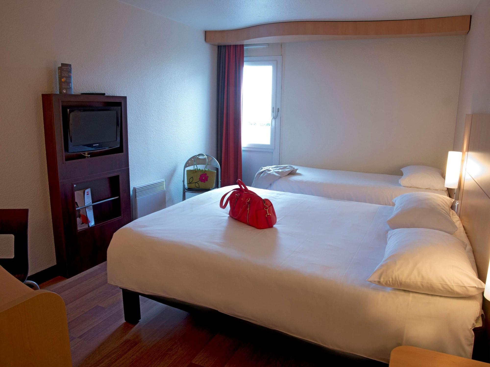 Ibis Rennes Beaulieu Hotel Cesson-Sevigne Exterior photo