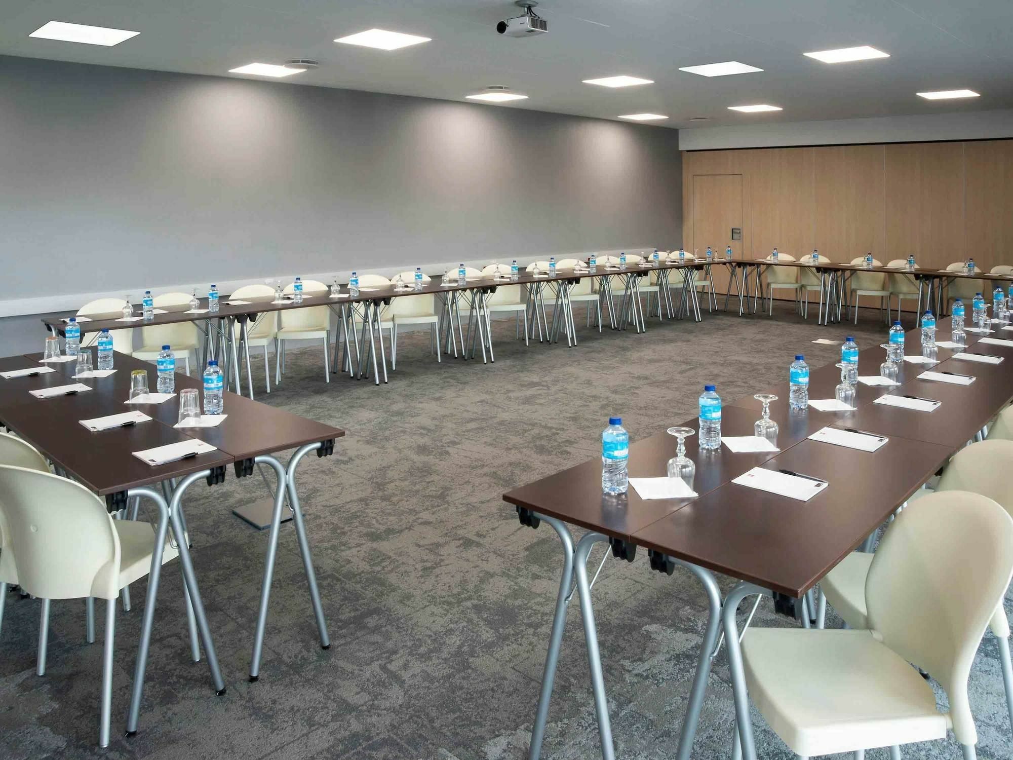 Ibis Rennes Beaulieu Hotel Cesson-Sevigne Exterior photo