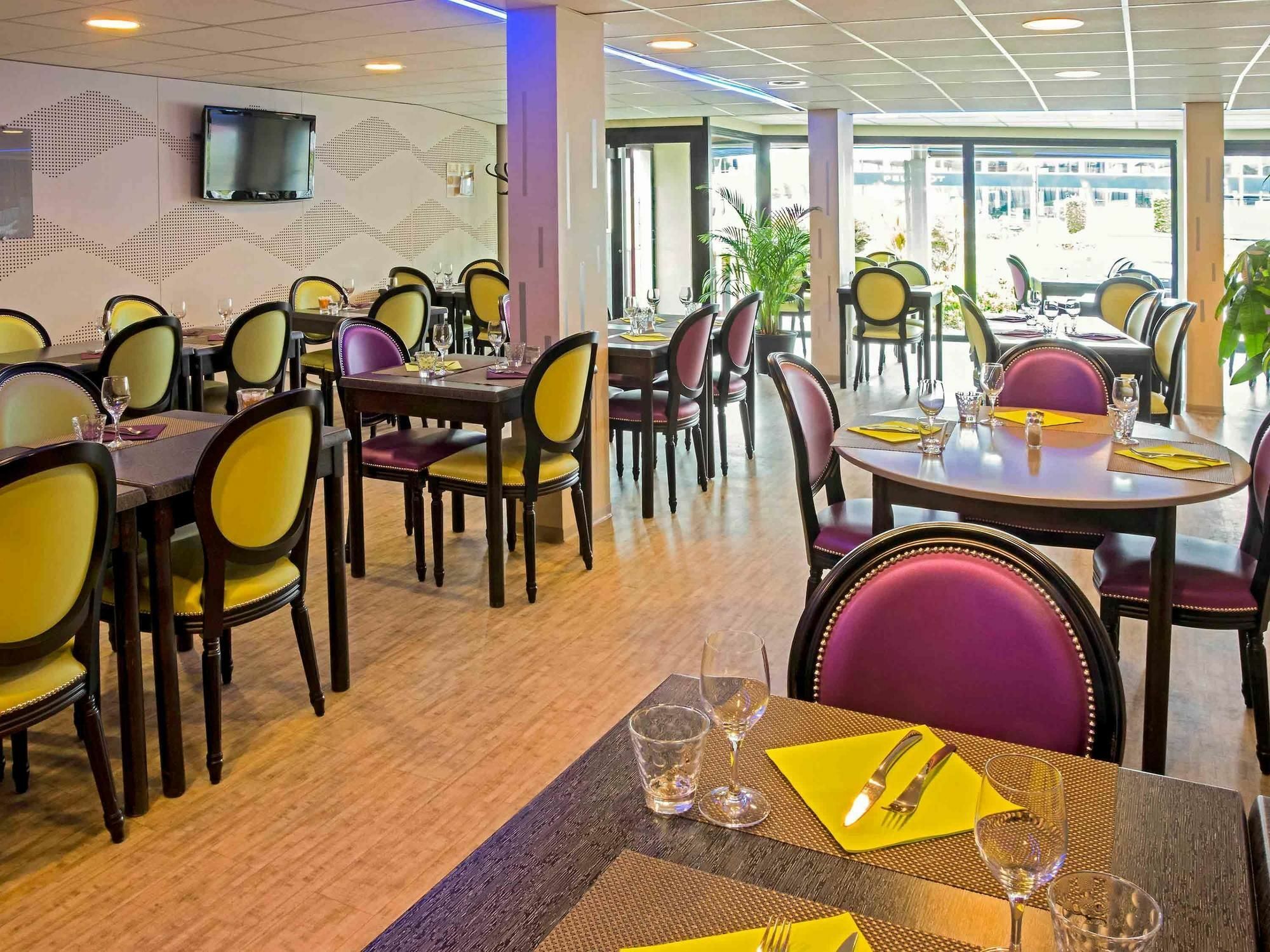 Ibis Rennes Beaulieu Hotel Cesson-Sevigne Exterior photo